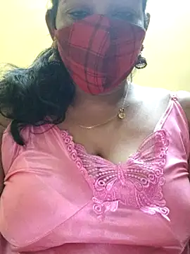 Snapshot of mallu-sumi chatting on 03/18/25, 10:15 mallu-sumi online show from 03/18/25, 10:15