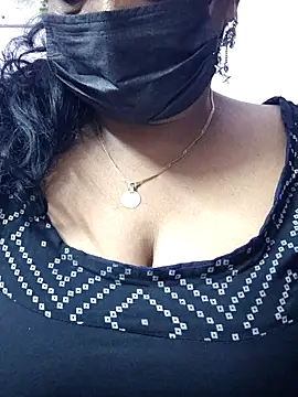 mallu-sumi online show from 03/15/26, 09:44