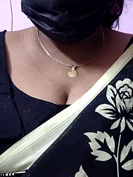 mallu-sumi online show from 02/24/26, 06:42