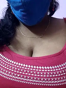 Snapshot of mallu-sumi chatting on 11/25/25, 05:46 mallu-sumi online show from 11/25/25, 05:46