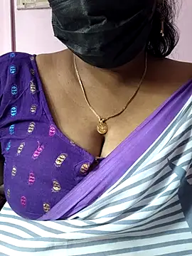 mallu-sumi online show from 02/18/26, 04:21