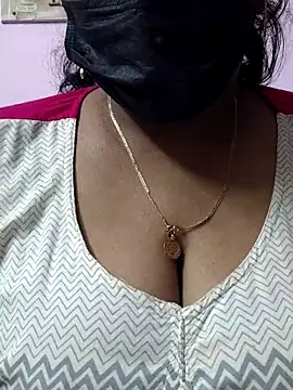 mallu-sumi online show from 04/16/26, 05:57