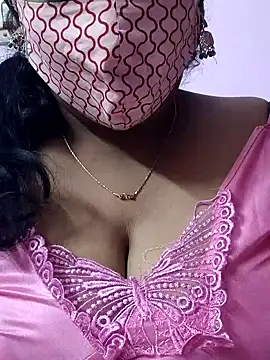 Snapshot of mallu-sumi chatting on 12/14/25, 12:06 mallu-sumi online show from 12/14/25, 12:06