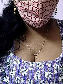 mallu-sumi online show from 05/24/26, 06:41