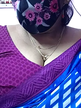 Snapshot of mallu-sumi chatting on 11/05/25, 06:00 mallu-sumi online show from 11/05/25, 06:00