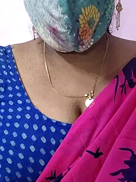 Snapshot of mallu-sumi chatting on 07/13/26, 07:02 mallu-sumi online show from 07/13/26, 07:02