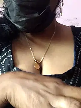 mallu-sumi online show from 04/09/26, 04:25