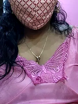 Snapshot of mallu-sumi chatting on 03/15/25, 05:15 mallu-sumi online show from 03/15/25, 05:15