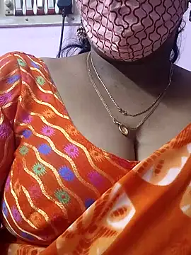 Snapshot of mallu-sumi chatting on 10/02/25, 05:16 mallu-sumi online show from 10/02/25, 05:16