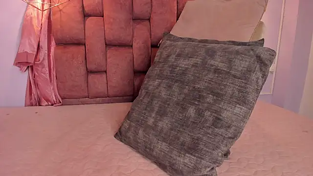 kristakinnky online show from 03/28/26, 11:44