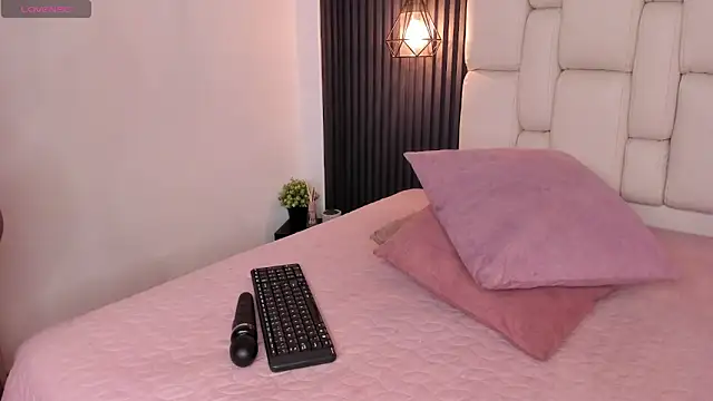 kristakinnky online show from 05/27/26, 12:12