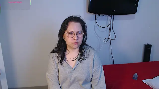 May Carlier online show from 03/01/26, 03:17