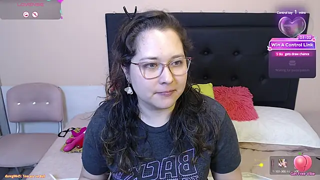 May Carlier online show from 02/11/25, 04:55