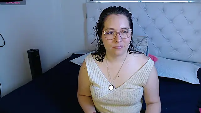 May Carlier online show from 02/09/26, 10:08