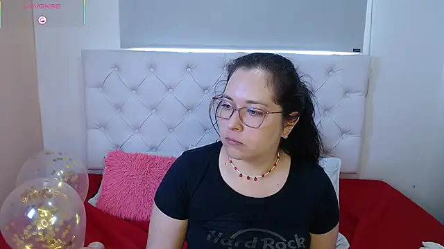 May Carlier online show from 02/14/26, 05:35