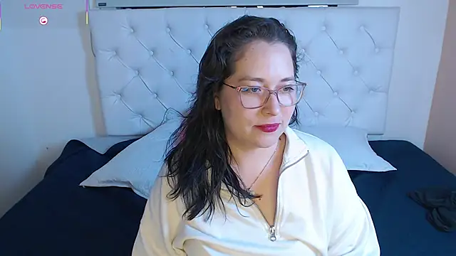 May Carlier online show from 02/07/26, 04:09