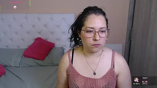 May Carlier online show from 12/04/25, 03:05