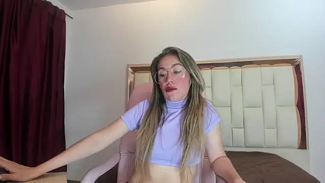  Caroliina online show from 02/17/26, 07:33