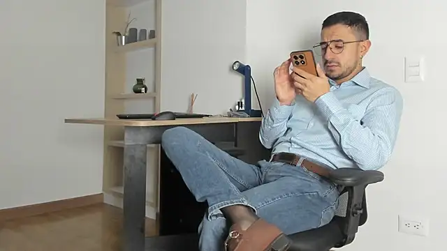 Snapshot of pablo-rincon95 chatting on 03/02/25, 12:14 pablo-rincon95 online show from 03/02/25, 12:14