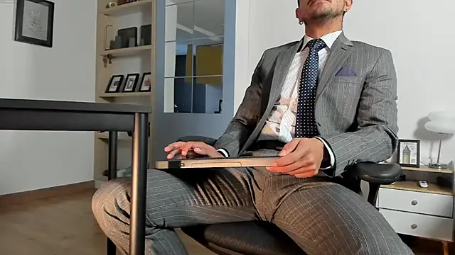 pablo-rincon95 online show from 05/20/26, 12:13