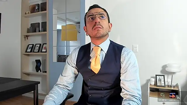 pablo-rincon95 online show from 05/23/26, 02:38
