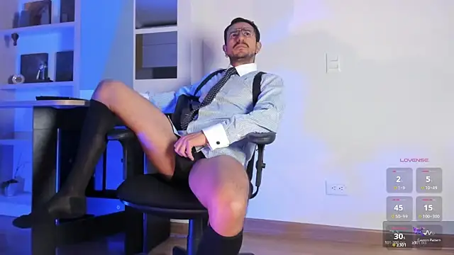 Snapshot of pablo-rincon95 chatting on 12/16/25, 11:36 pablo-rincon95 online show from 12/16/25, 11:36