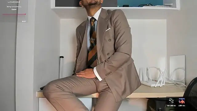 pablo-rincon95 online show from 04/27/26, 09:02