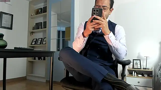 pablo-rincon95 online show from 06/10/26, 11:33