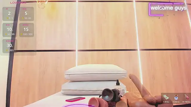 adela chase online show from 12/03/25, 02:45