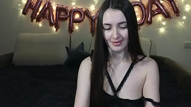 Snapshot of Tutti_Frutt1s chatting on 11/22/25, 05:28 Tutti Frutt1s online show from 11/22/25, 05:28