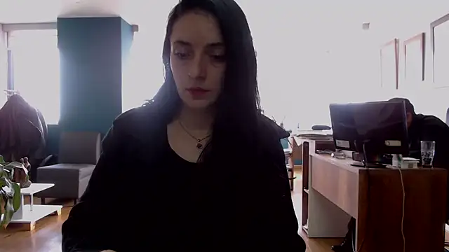 Snapshot of amellie_ros chatting on 03/20/25, 02:42 amellie ros online show from 03/20/25, 02:42