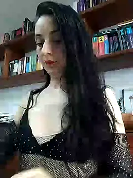Snapshot of amellie_ros chatting on 12/22/24, 09:20 amellie ros online show from 12/22/24, 09:20