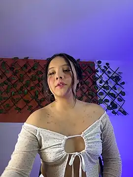 Emily Trujillo online show from 11/20/25, 05:46