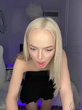 horny blondiee online show from 12/21/25, 03:25