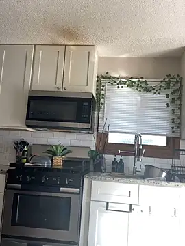 Snapshot of spicysugar74 chatting on 02/06/26, 08:27 spicysugar74 online show from 02/06/26, 08:27