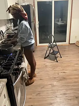 Snapshot of spicysugar74 chatting on 03/05/25, 01:31 spicysugar74 online show from 03/05/25, 01:31