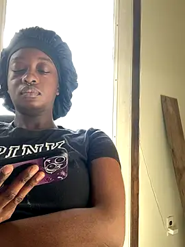 Snapshot of spicysugar74 chatting on 11/22/25, 06:29 spicysugar74 online show from 11/22/25, 06:29