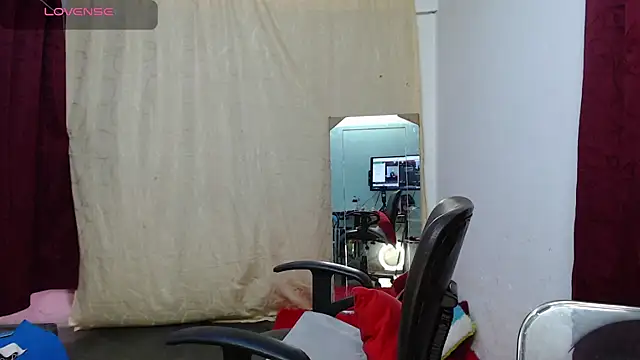 Aranza-Queen online show from 04/07/26, 06:21