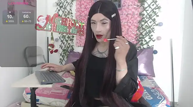 Snapshot of MEGANNIXX chatting on 12/27/24, 09:28 MEGANNIXX online show from 12/27/24, 09:28