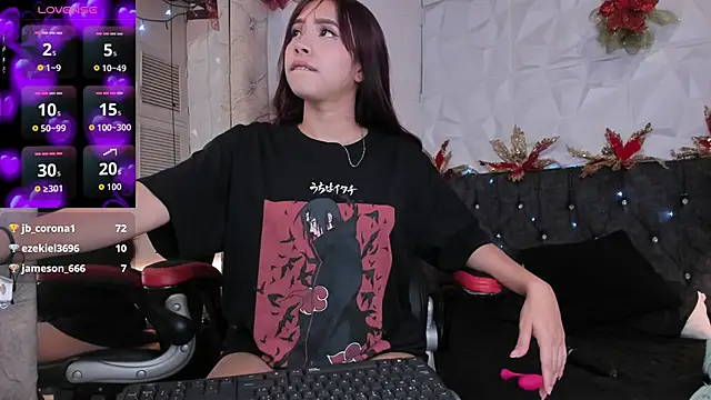 Snapshot of Emma_dl2 chatting on 12/13/25, 08:04 Emma dl2 online show from 12/13/25, 08:04