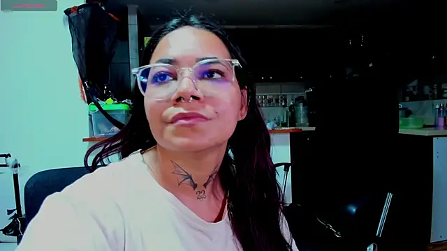 Snapshot of Mabelydani chatting on 10/18/25, 10:45 Mabelydani online show from 10/18/25, 10:45