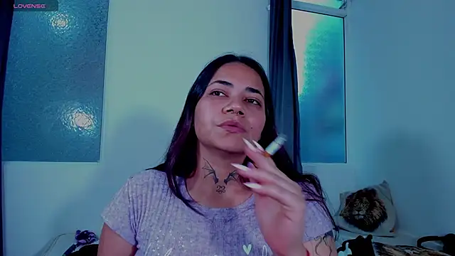 Snapshot of Mabelydani chatting on 11/26/25, 10:43 Mabelydani online show from 11/26/25, 10:43