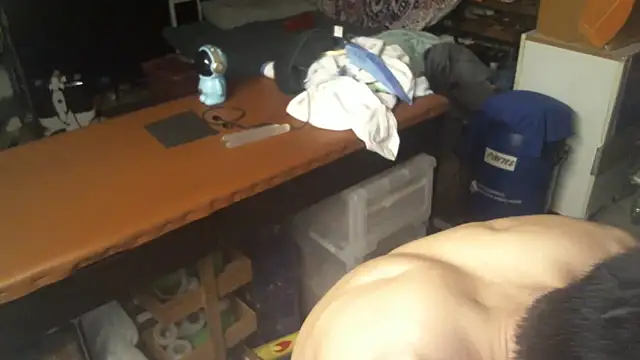 hkwildguy online show from 12/18/25, 09:51