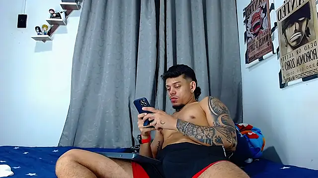 Snapshot of Friendsofeverything_ chatting on 07/05/26, 12:26 Friendsofeverything online show from 07/05/26, 12:26