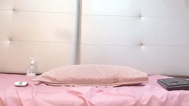 Snapshot of Alisson_Freckles chatting on 12/13/24, 03:49 Alisson Freckles online show from 12/13/24, 03:49