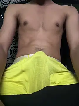 Snapshot of Privateseducer chatting on 02/25/25, 01:43 Privateseducer online show from 02/25/25, 01:43