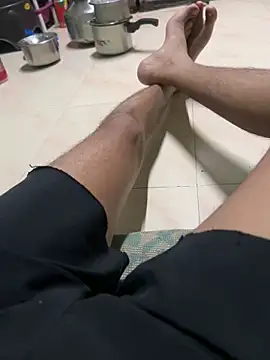 Snapshot of Privateseducer chatting on 09/15/25, 04:18 Privateseducer online show from 09/15/25, 04:18