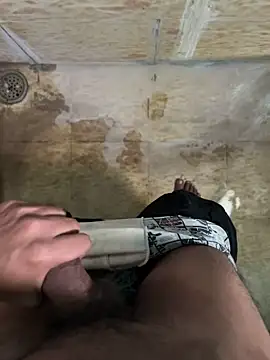 Snapshot of Privateseducer chatting on 03/05/25, 10:33 Privateseducer online show from 03/05/25, 10:33