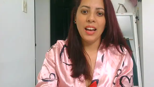 Anne kis online show from 10/15/25, 06:38