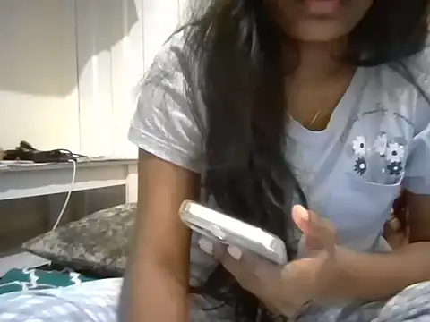 Snapshot of 85198 chatting on 02/25/26, 09:47 85198 online show from 02/25/26, 09:47